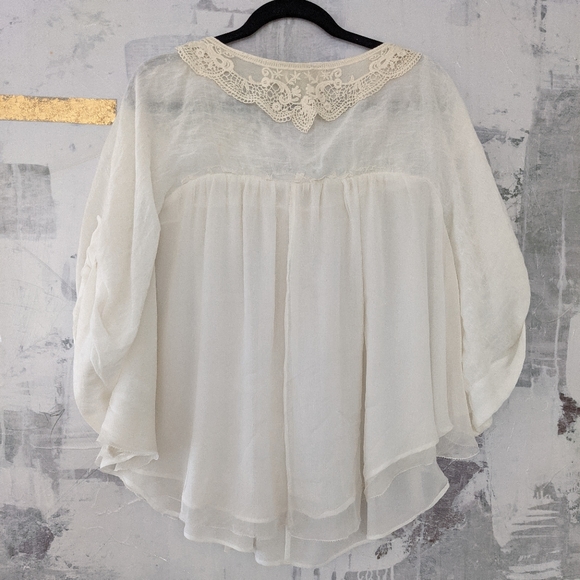 MM Couture Lace Top Size S - Picture 4 of 6
